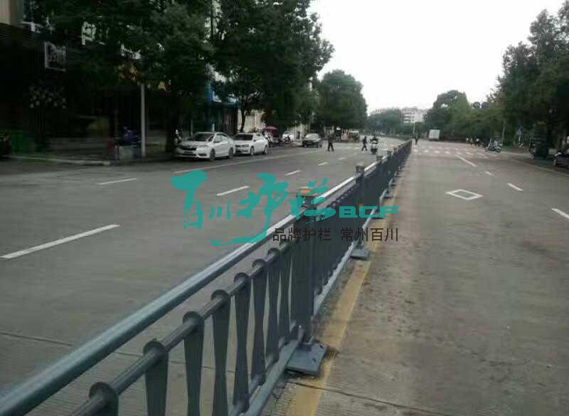 江陰市中心隔離護欄