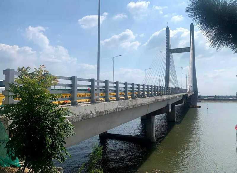 南京.橋梁護欄.整體熱鍍鋅護欄 (3).jpg